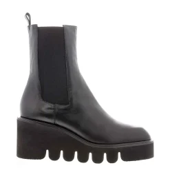 Powder Black Leather Wavesole Chelsea Boots