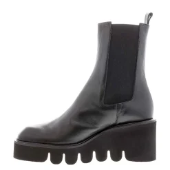 Powder Black Leather Wavesole Chelsea Boots