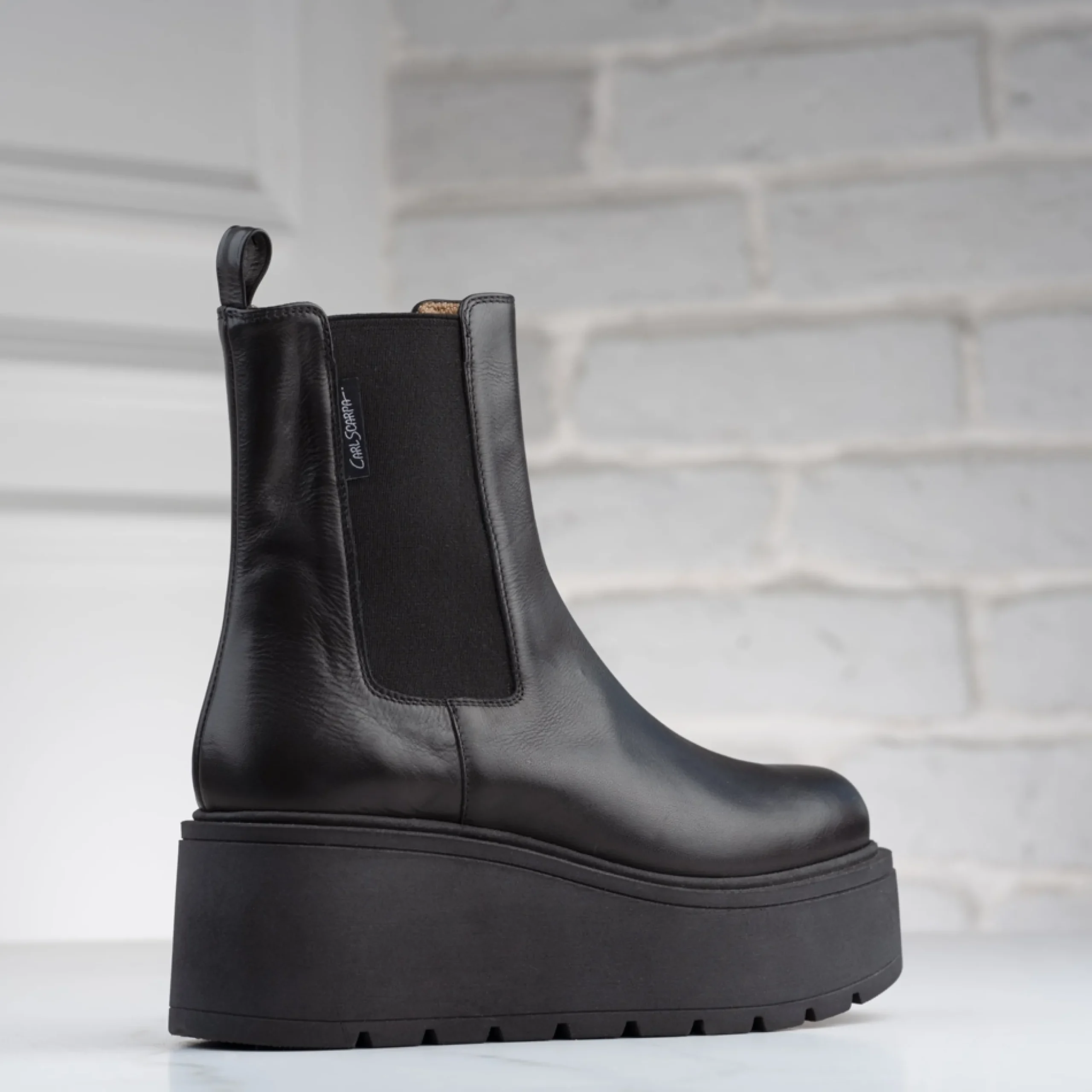Zen Black Leather Platform Chelsea Boots